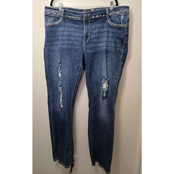 Seven7 Limited Edition Distressed Decorative Jeans Women's Size 22W Stretch Chic - Picture 1 of 7